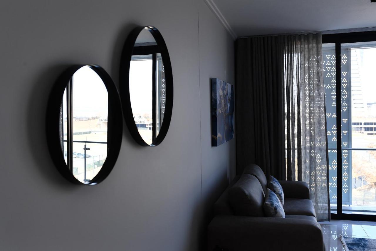 Ellipse Waterfall Executive *