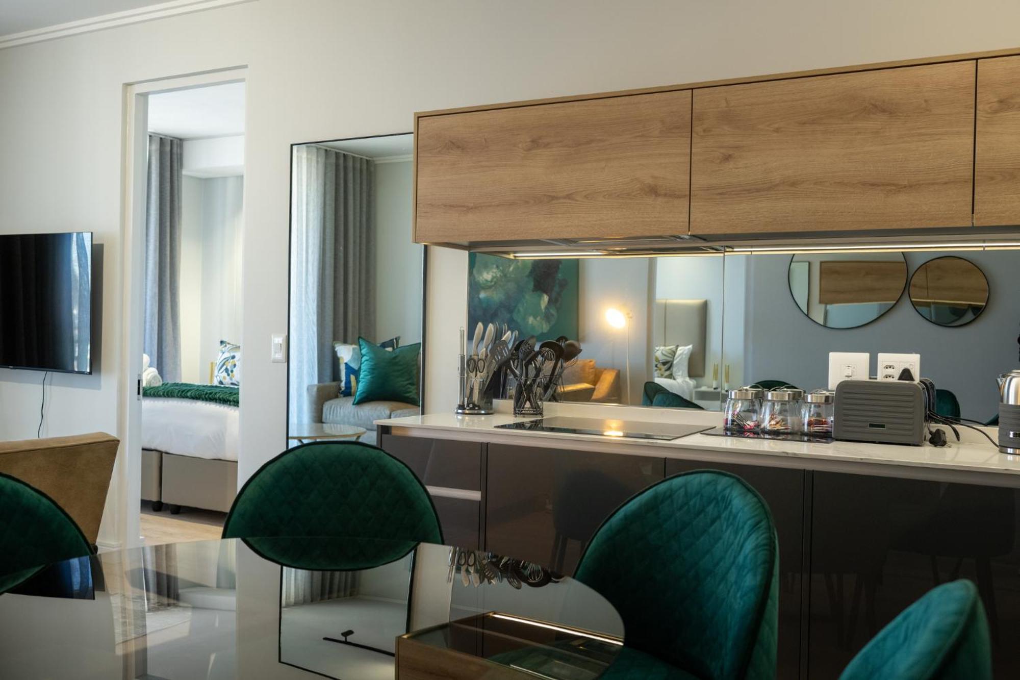 Ellipse Waterfall Executive Apartment Midrand