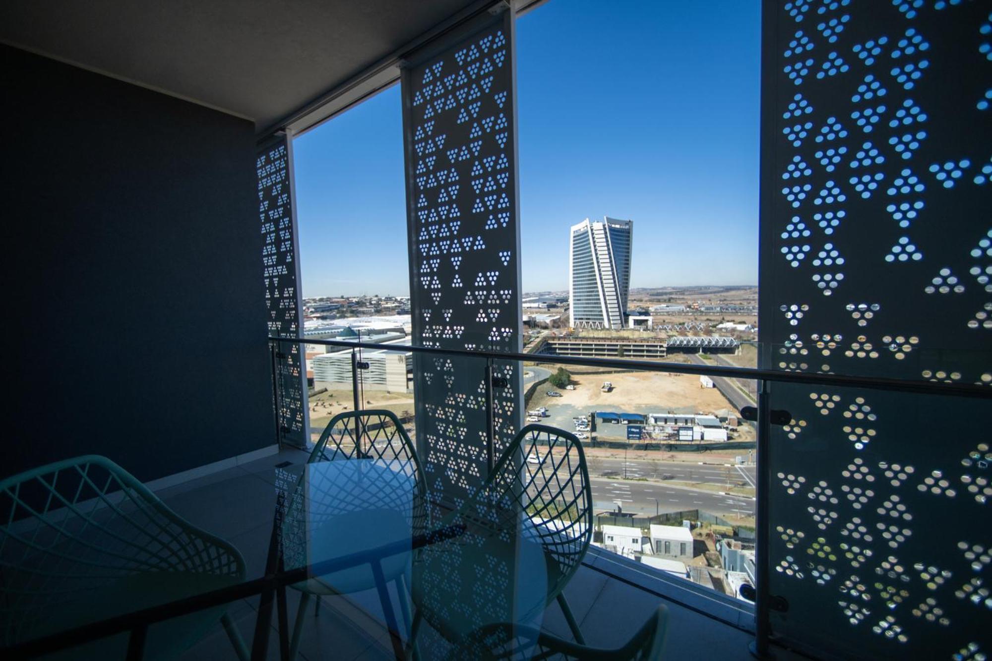 Ellipse Waterfall Executive Apartment Midrand